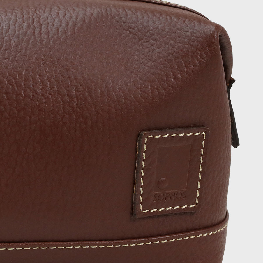 Attire Leather Stitched Washbag