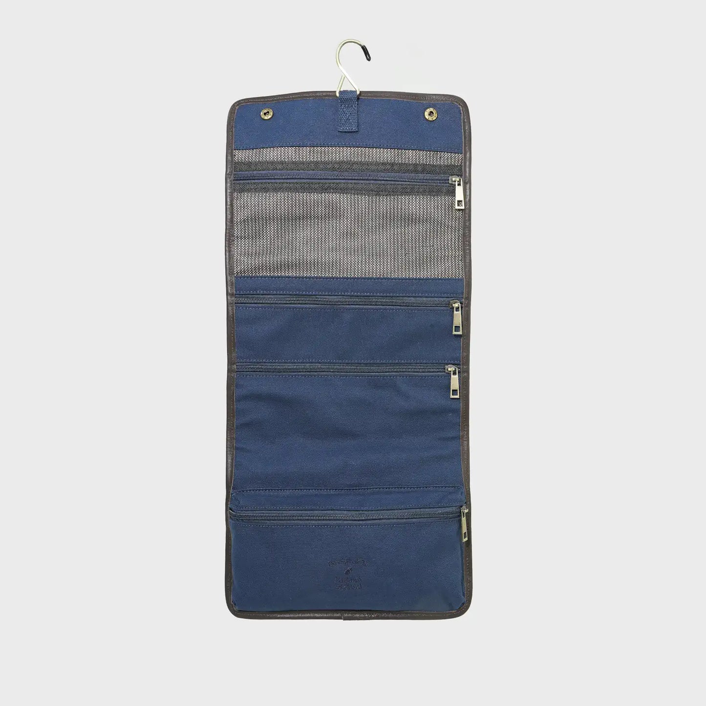 Harrier Fold-out Canvas Washbag
